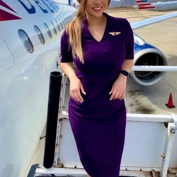 Delta Flight Attendant Uniform x Zac Posen in Passport Plum NWT Size 2 V-neck - Picture 6 of 7